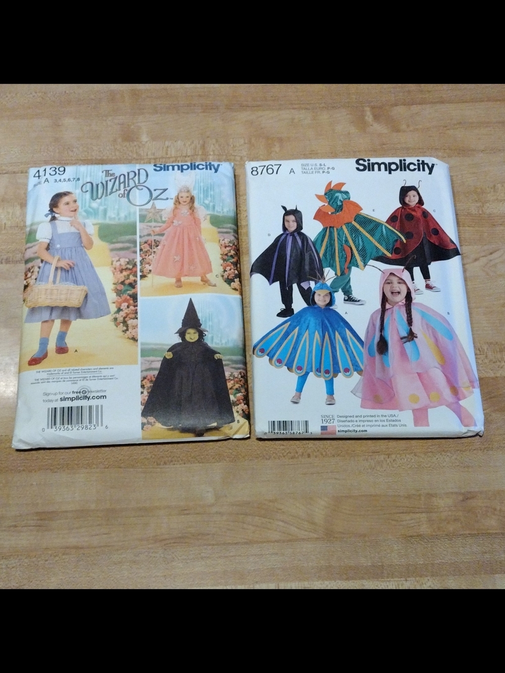 Lot of 2 Simplicity Kids Costume Patterns: Wizard of Oz & Bugs Halloween OOP